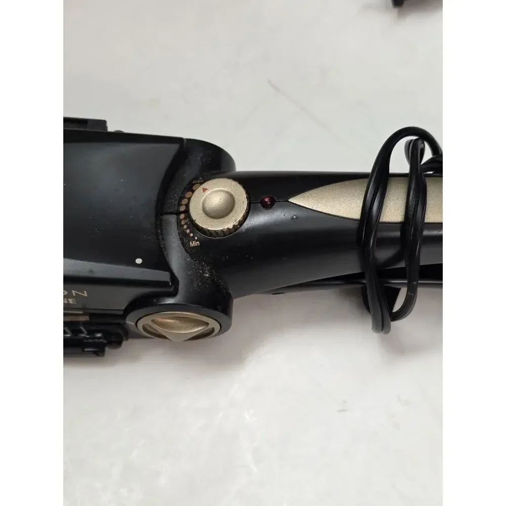 Remington Protect & Shine S-3000i Flat Iron 2.5 FOR PARTS / REPAIR ONLY